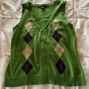 Light sweater vest